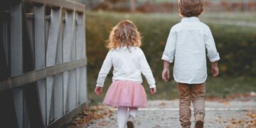 Bambini, photo by Kevin Gent on Unsplash