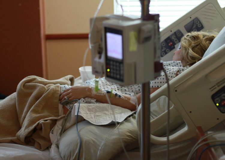 Donna ospedale eutanasia