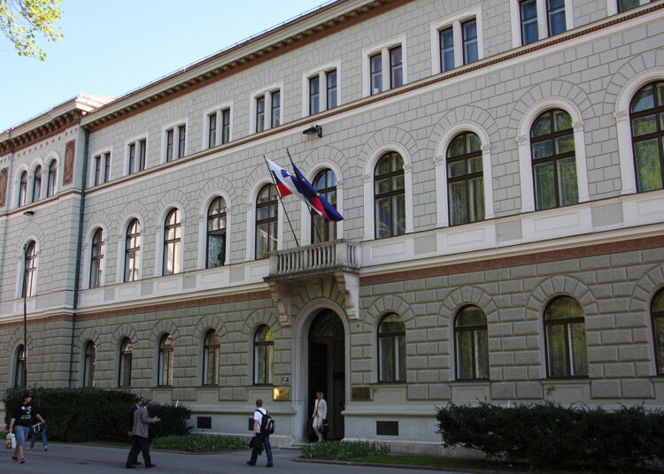 Palazzo del governo sloveno, image from Wikimedia Commons