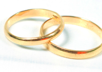 Fedi nuziali in oro giallo