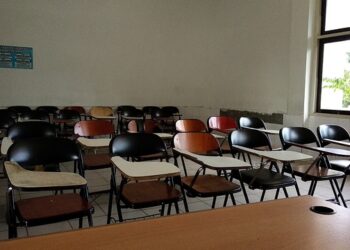 Classe vuota di scuola paritaria