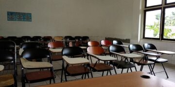 Classe vuota di scuola paritaria