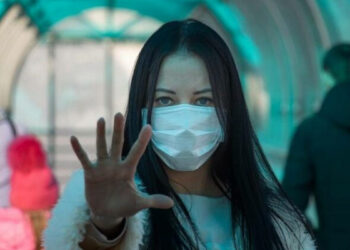 ПАДАЈУ МАСКЕ