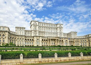 В школах Румынии не будет секспросвета без согласия родителей