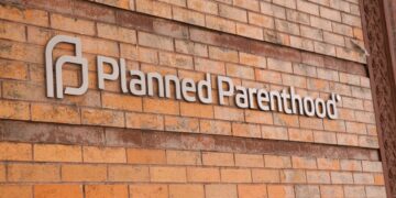 Геноцид при помощи контрацепции?  Часть 1: Эновид и Далкон шилд