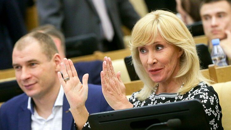 Российские родители правда хотят, чтобы их детей обучали мастурбации с рождения?