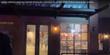 Starbucks assalto Antifa