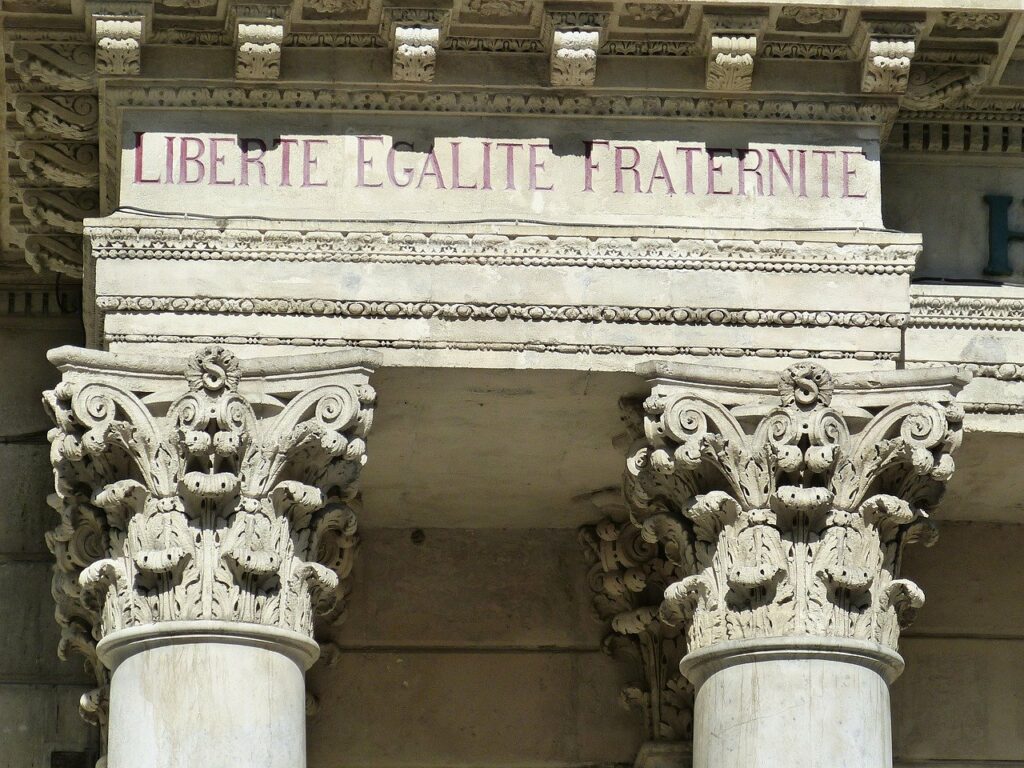 Capitello Avignone Liberté Egalitè Fraternité