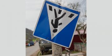 И НАРАВНО ЏЕЈ…