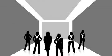 Silhouette nero su grigio di un gruppo di donne