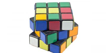 НЕЛОГИЧНО, А ЛОГИЧНО