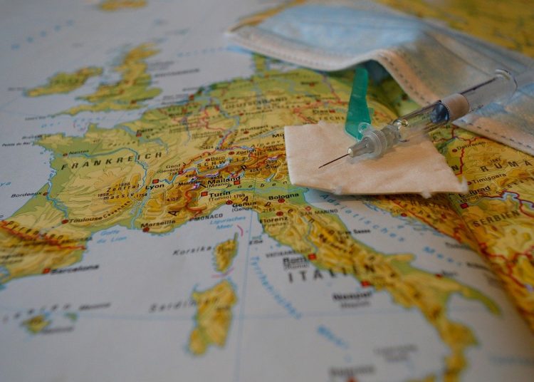 Има нека тајна веза