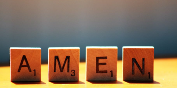 Amén y Awoman o la ideología de género como nueva religión