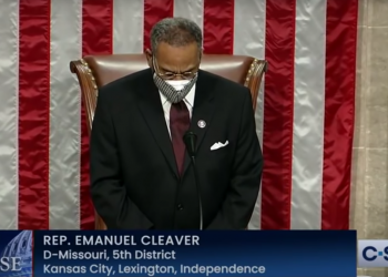 СМЕШНИ БОГ?