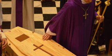 Künstliche Ernährung eingestellt: polnischer Pro-Life Katholik stirbt in englischem Krankenhaus