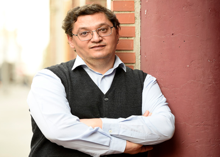 José Víctor Orón: “Hay muchos esfuerzos dedicados a las metodologías cuando la clave es el modelo educativo”