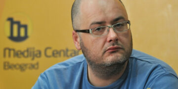 НЕДОПУСТИВО: ПОМОЋНИК МИНИСТРА ЈАВНО ИГНОРИШЕ УСТАВ