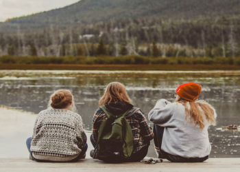 La ayuda para las mujeres viene del lado provida