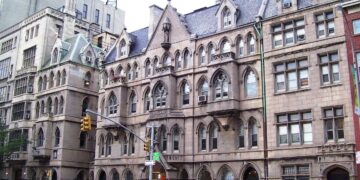 NYC private school teacher gaining national attention for essay condemning Critical Race Theory