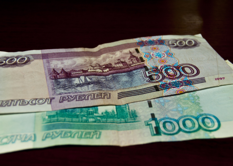 Антисемейный законопроект внесён в Думу… и неделю спустя возвращён