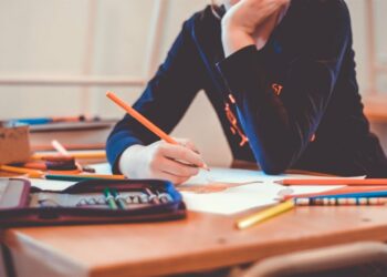 ДЕЦА У СРБИЈИ ЋЕ УЧИТИ ДА МОГУ ДА БИРАЈУ ПОЛ