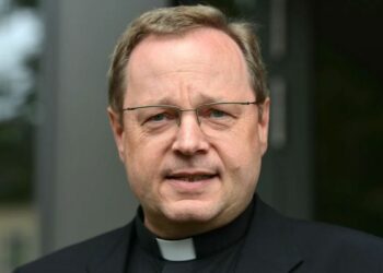 Des prêtres allemands supplient leurs évêques de revenir dans l’Église :  » quittez le chemin des hérésies  » !