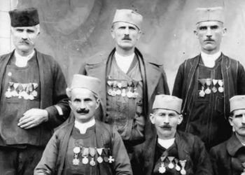 С ВЕРОМ У БОГА, ЗА ПОРОДИЦУ И ОТАЏБИНУ