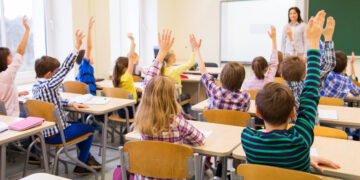 ИСТИНА ПЕДАГОГИЈЕ И ОНЛАЈН СИМУЛАКРУМ ШКОЛЕ (2. део)