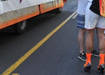 СТАНОДАВАЦ НЕ МОЖЕ ДА БИРА СТАНАРА