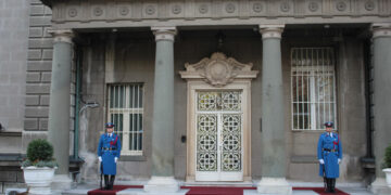 ВУЧИЋ: НЕ МОГУ ДА ПОТПИШЕМ ЗАКОН О ИСТОПОЛНИМ ЗАЈЕДНИЦАМА