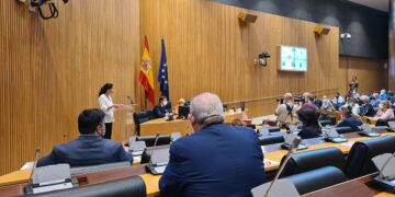 V Foro #StopSuicidioDemografico: Las familias con hijos son las células que regeneran, rejuvenecen y nos hacen crecer para crear futuro