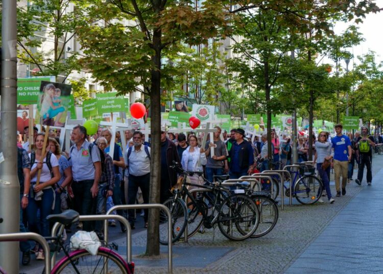 EU-Parlament: Abstimmung über Abtreibung als Menschenrecht und LGBT-Schulerziehung