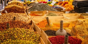 Global food prices surge to decade high