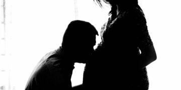 ДМИТРОВИЋ: ЗАКОН О ПОДРШЦИ ПОРОДИЦИ – ПОДСТИЦАЈ ЗА РАЂАЊЕ ДЕЦЕ