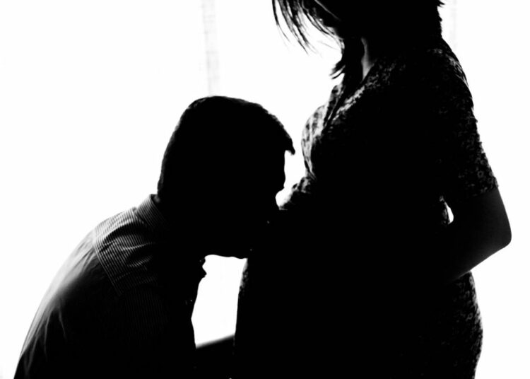 ДМИТРОВИЋ: ЗАКОН О ПОДРШЦИ ПОРОДИЦИ – ПОДСТИЦАЈ ЗА РАЂАЊЕ ДЕЦЕ