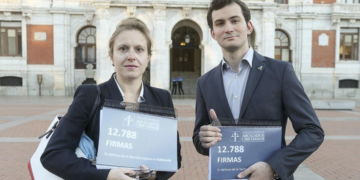 La Justicia española da la razón a Abogados Cristianos y ordena la retirada de las guías de educación sexual