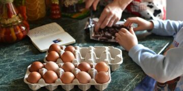 Primo, mettersi a fare le ostetriche sul serio