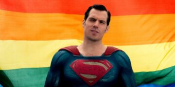 СТИЖЕ ГЕЈ СУПЕРМЕН!