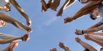 ВАКЦИНИСАНИ И НЕВАКЦИНИСАНИ У ПОТРАЗИ ЗА ИСТИНОМ