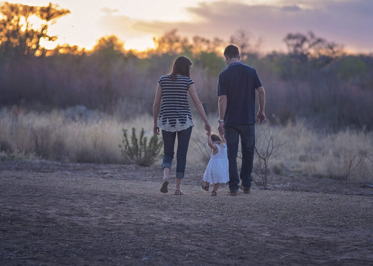 Томас Мольнар: разрушение власти начинается с разрушения семьи