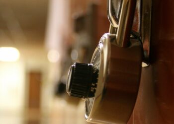 АКО НЕКЕ МАЊИНЕ НЕ МОГУ ИСПУНИТИ ШКОЛСКЕ СТАНДАРДЕ – УКИНИТЕ СТАНДАРДЕ!