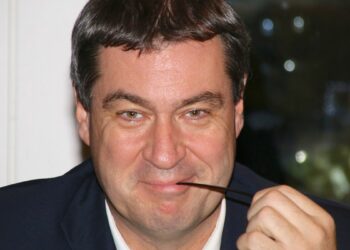 Markus Söder für kirchliche Segnung homosexueller Beziehungen