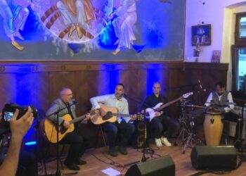 ПРЕДСТАВЉЕН НОВИ АЛБУМ НЕБОЈШЕ МАСТИЛОВИЋА “ПЕСМЕ ХАРАЛАМПИЈУ”