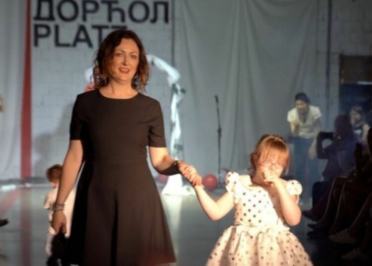 ДЕЦА СА ИНВАЛИДИТЕТОМ И СРБИЈА: ДРЖАВА ПРОМЕНИЛА ЗАКОН, АЛИ ЈОШ НЕМА НОВЦА РОДИТЕЉИМА ДЕЦЕ СА ПОСЕБНИМ ПОТРЕБАМА