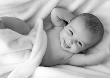 ПАНЧЕВО ПОМАЖЕ ПОРОДИЦЕ СА ТРОЈЕ ДЕЦЕ