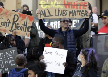 La ideología “woke”, un regalo envenenado proveniente de EEUU