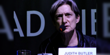 Джудит Батлер: коротка в рассуждениях, зато многословна в поливании грязью.
