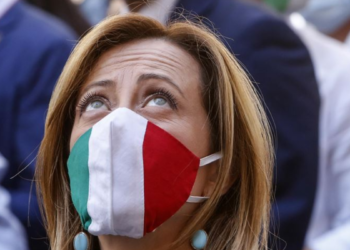 Bis 2100 wird die Bevölkerunggröße Italiens halbiert; der demographische Winter befällt Europa.