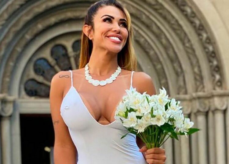 Le mannequin brésilien Cris Galera