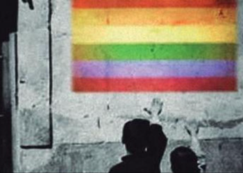 Solicitan al juez que defienda a los estudiantes impidiendo instalar “carpas arcoíris” adoctrinadoras